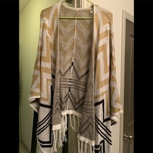 Women’s poncho
